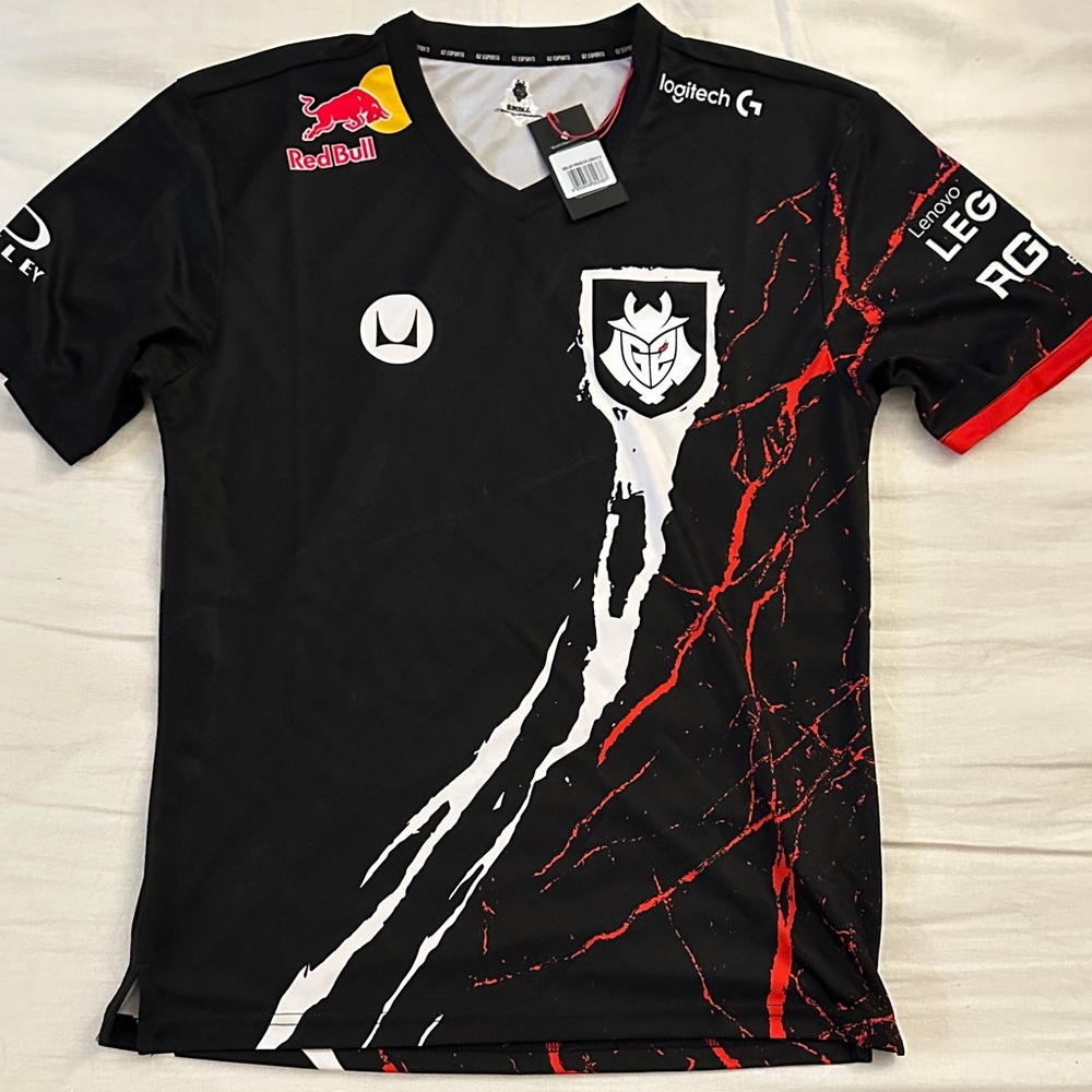 Small G2 Esports Black and Red Jersey NWT